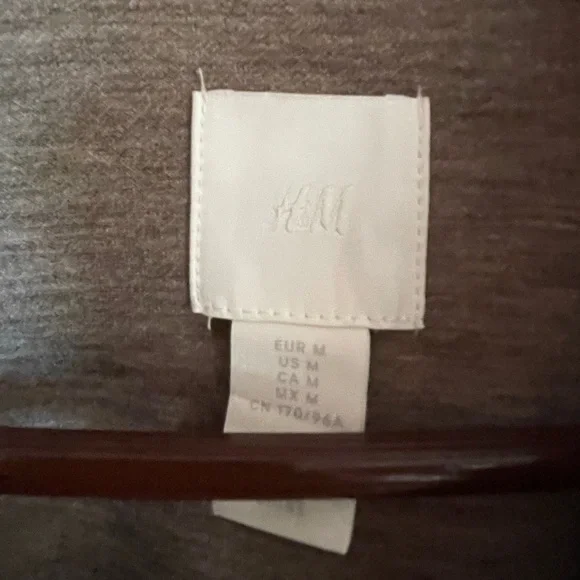 H&M Shacket - Picture 2 of 2